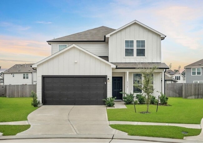 Photo - 23543 Powmill St