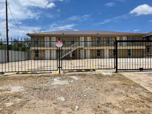 Photo - 4018 San Agustin Ave Unit G