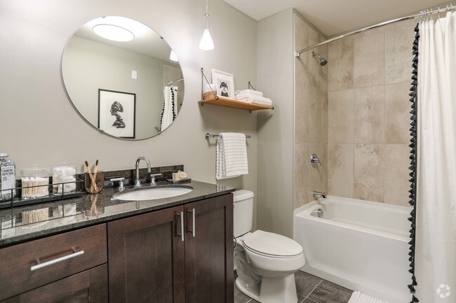 Chatum: 1 Bed/ 1 Bath - Bathroom w/ Laundry - CityWay