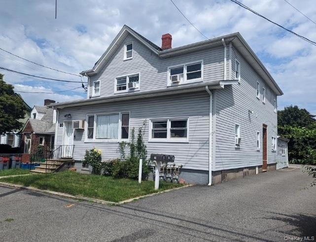 Building Photo - 20 Blauvelt Ave Unit 2R