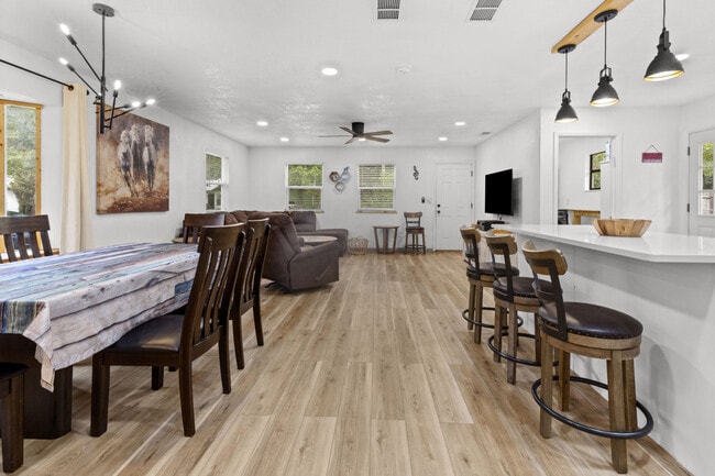 Photo - 2725 NW 44th Pl Unit ID1359125P