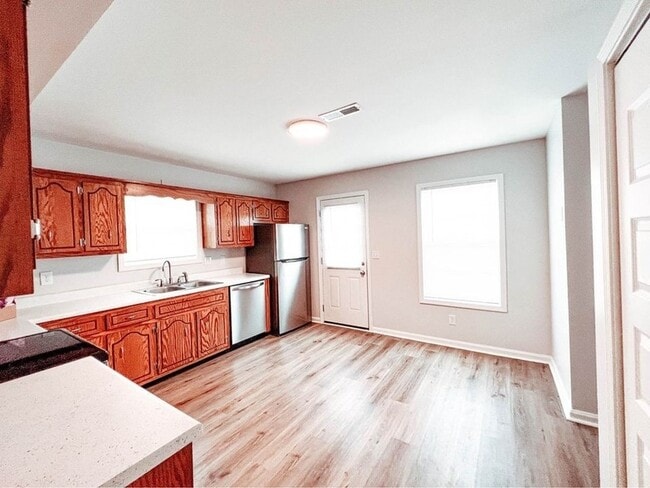 Photo - 124 Ballygar St Unit F