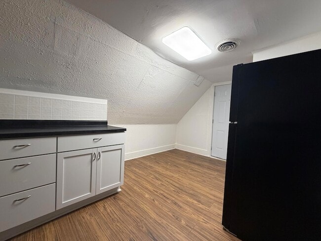 Photo - 1221 Wells Pl Unit 2