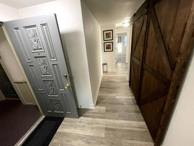 Photo - 922-940-940 Oak St Unit ID1253107P