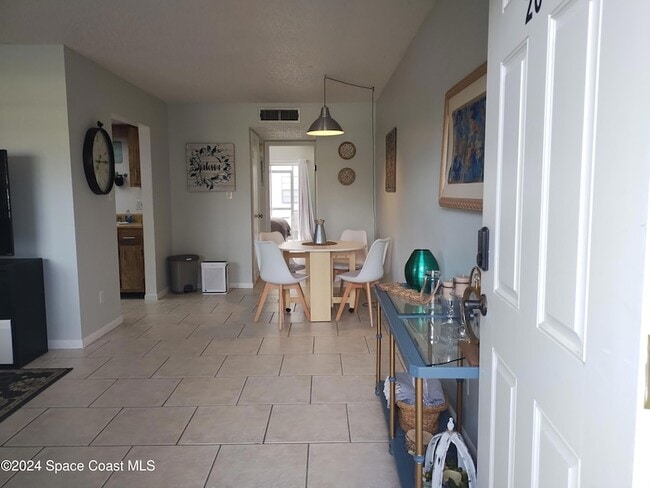 Photo - 200 St Lucie Ln Unit 204