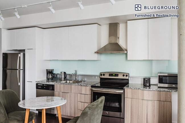 Photo - 288 106th Ave NE Unit SI FL9-ID801