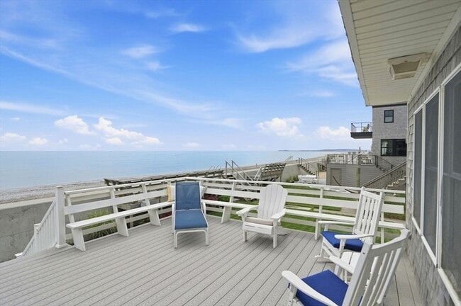 Photo - 61 Ocean Rd N