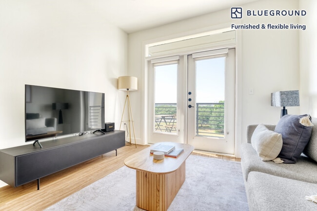 Building Photo - 1401 Art Dilly Dr. Unit FL4-ID71