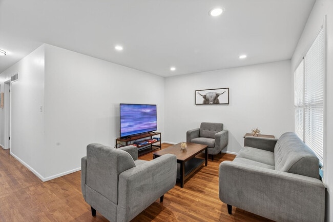 Photo - 1415 Lindsay Ln Unit SI ID1472900P