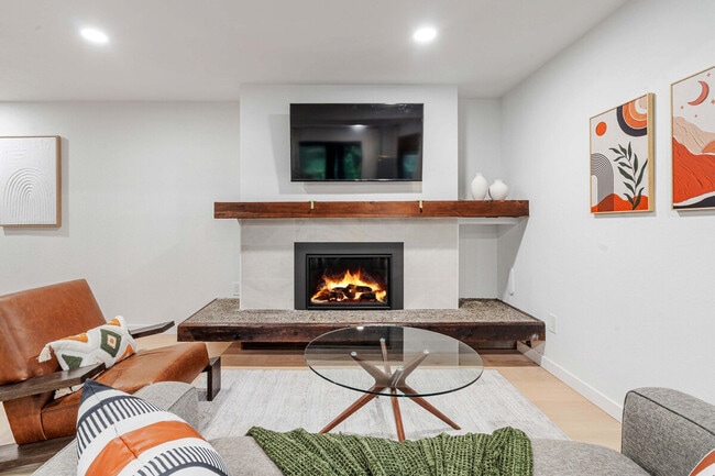 Photo - 4375 Fernbrook Dr Unit ID1363948P