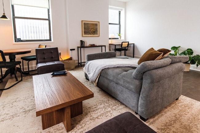 Photo - 758 N Broadway Unit SI ID1379069P