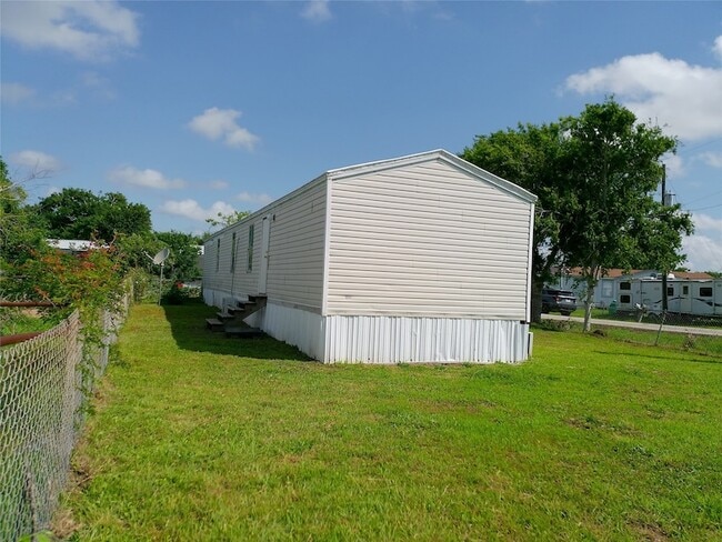 Photo - 2501 Mcdonald Rd