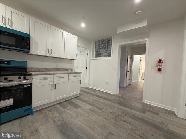 Photo - 45 E High St Unit B