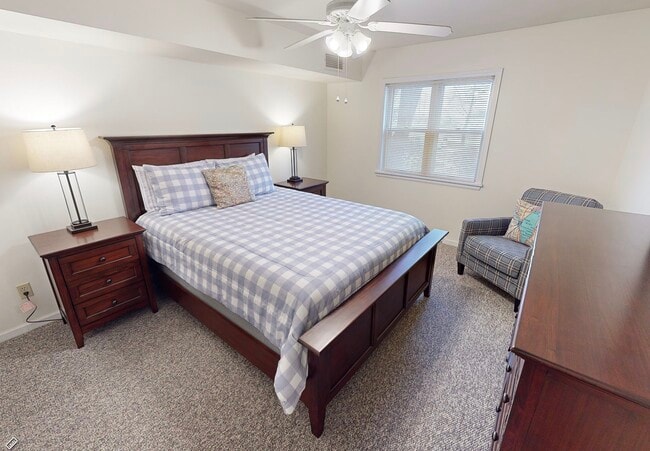 Photo - River Place Apartments