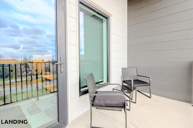 Photo - 2623 Keene St Unit 564