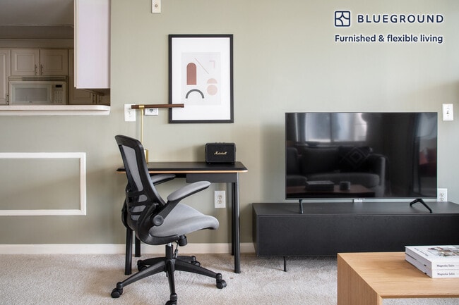 Photo - 450 Massachusetts Ave NW Unit SI FL13-ID4