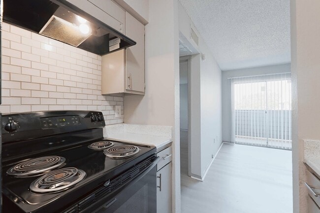 510_0555_profile - Taylor Commons