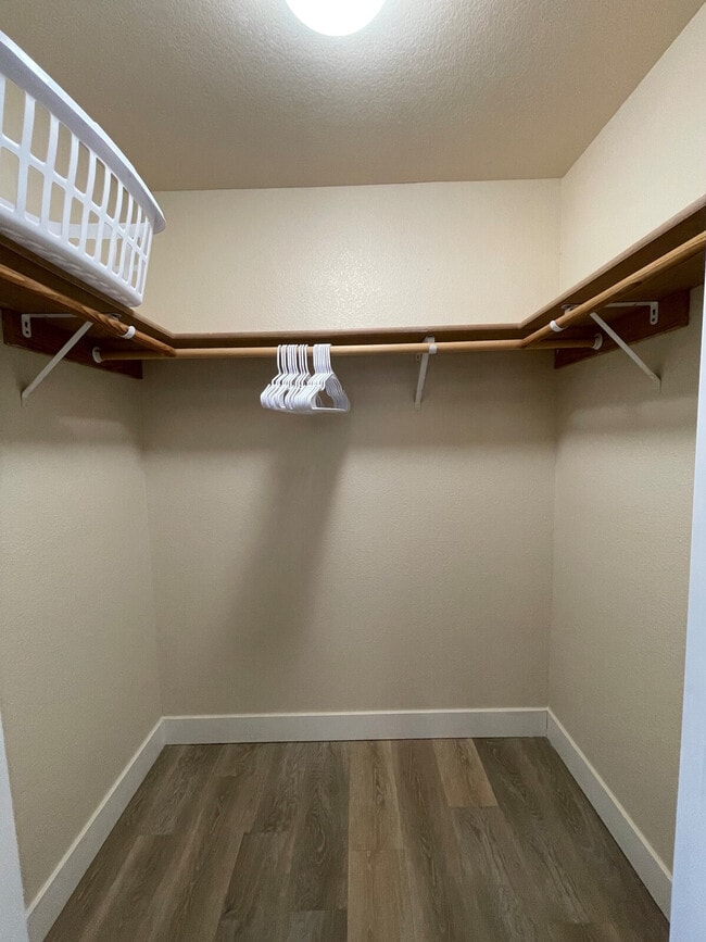 Photo - 604 N Columbia Center Blvd Unit SI ID1505665P