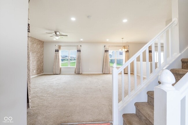 Photo - 899 Briarstone Dr