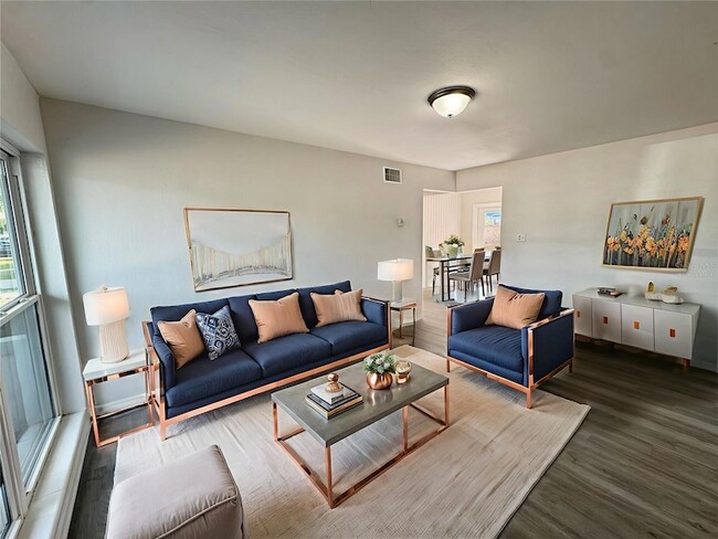 Photo - 5022 Keith Pl