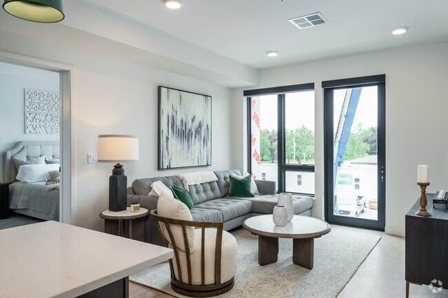 2BR, 2BA - 1,040SF - TitletownFlats