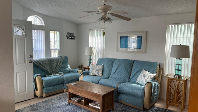 Building Photo - 2142 Nettles Blvd Unit SI ID1537523P