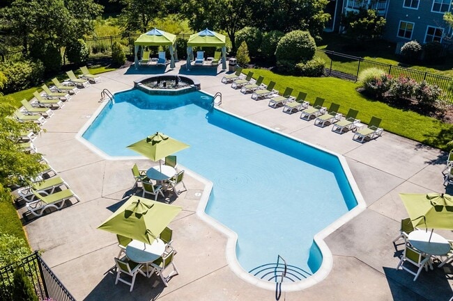 Salt Water Pool - Hunters Chase