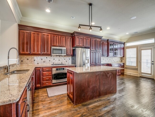 Photo - 7927 Osborn Pkwy