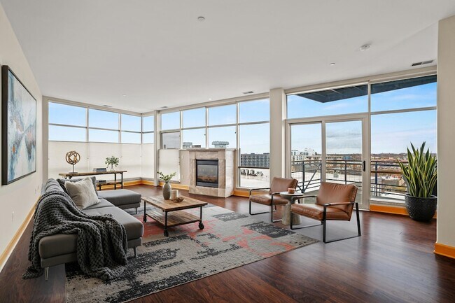 Building Photo - 1111 N Marshall St