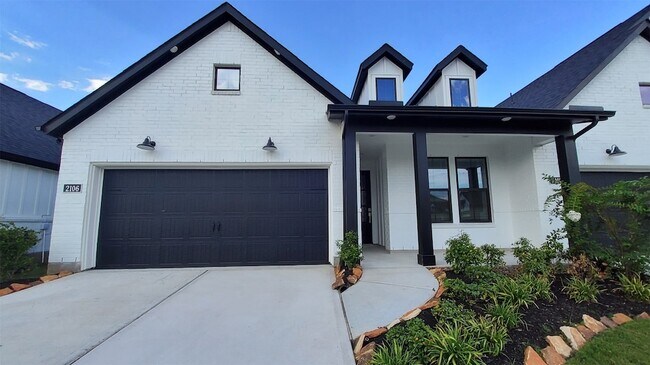 Photo - 2106 Grapewood Ln