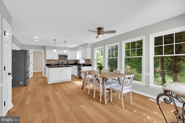Photo - 7707 Lake Glen Dr