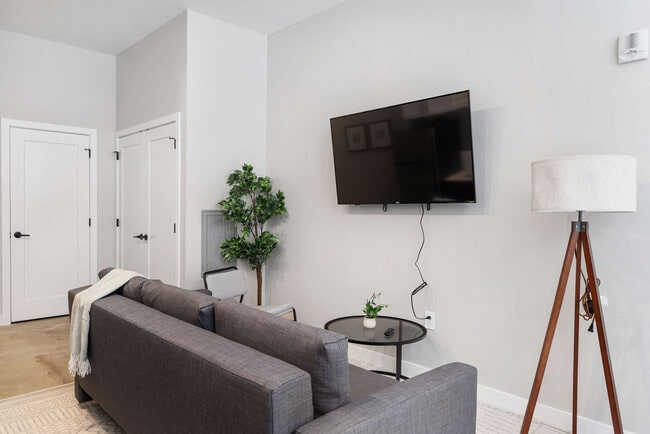 Photo - 205 W 4th St Unit ID1301397P