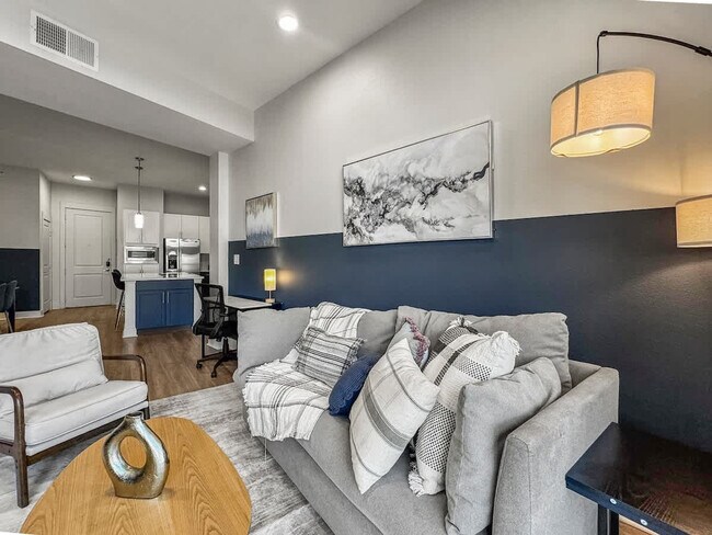 Photo - 310 N Malcolm X Blvd Unit SI ID1490051P