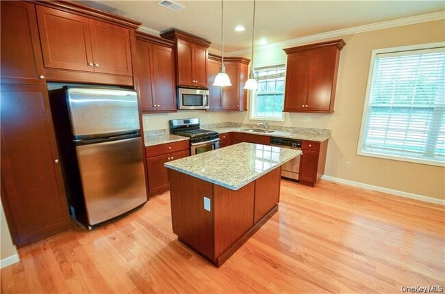 Photo - 216 Canter Ct