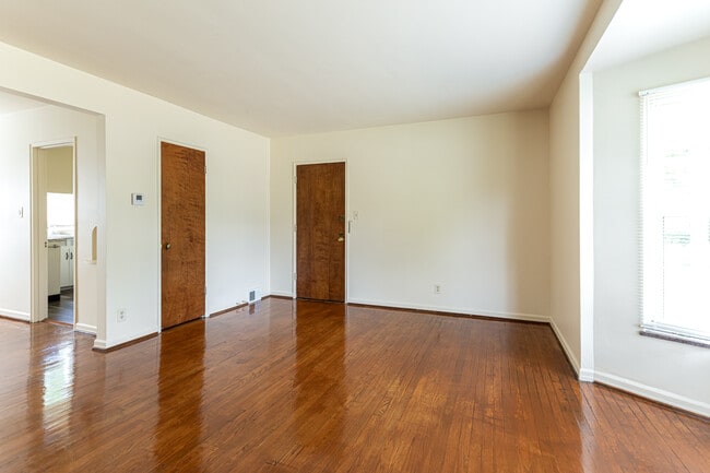 Photo - Parkview Apartments