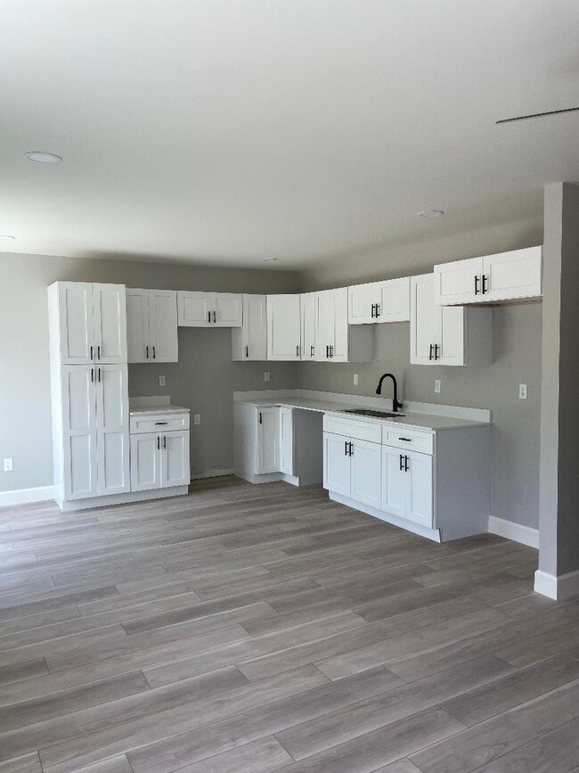 kitchen Genesee St. - Grandview Townhomes
