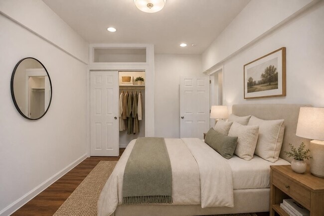 Photo - 7812 Hudson Ave