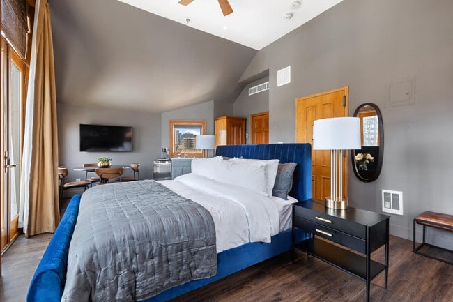 Photo - 100 Orchard St Unit ID1285740P