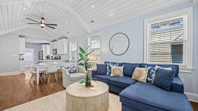 Building Photo - 54 Wesley Rd Unit ID1309007P