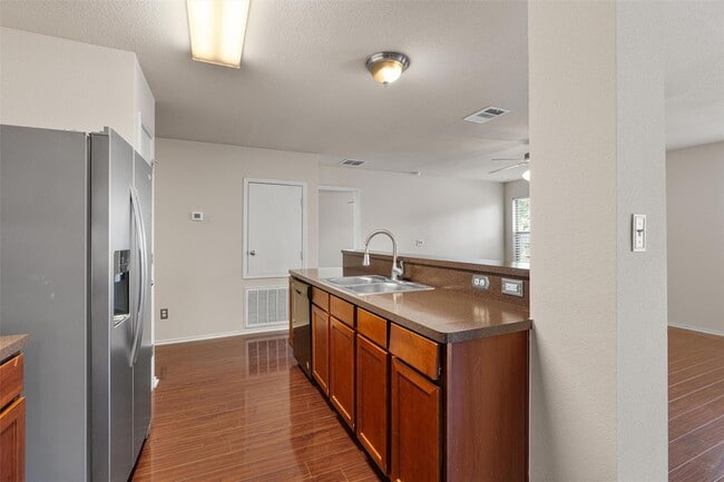 Photo - 15012 Parrish Ln