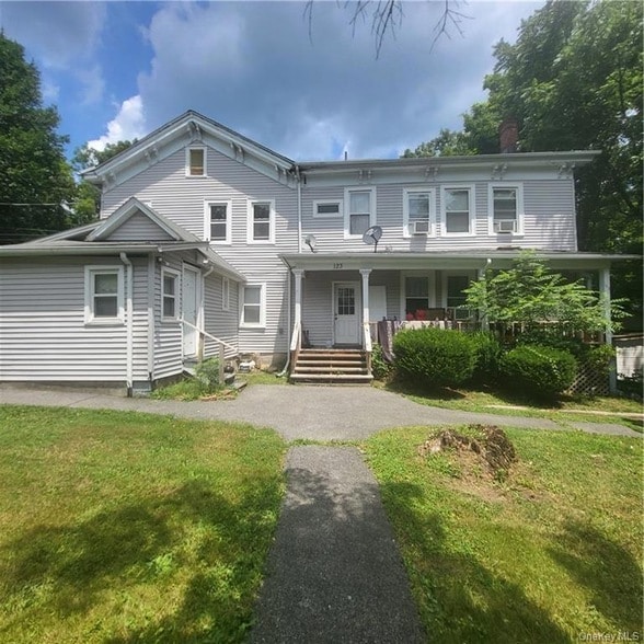 Building Photo - 123 Old Turnpike Rd Unit 2B