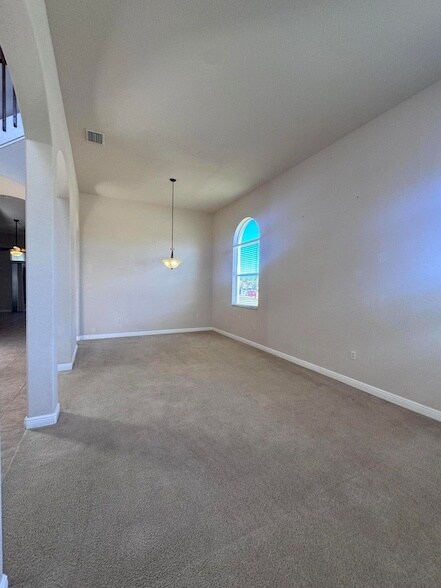 Photo - 3318 Burlington Pl SW