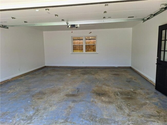 Photo - 116 Cardiff Ct