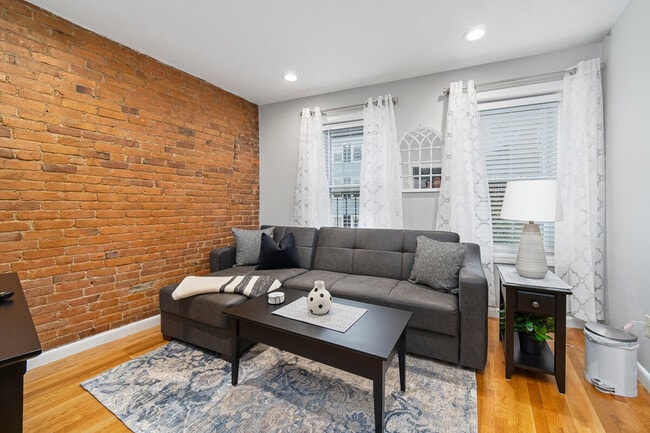 Building Photo - 348 North St Unit SI ID1364252P