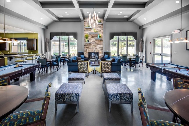 Resident Lounge - Lynnewood Gardens