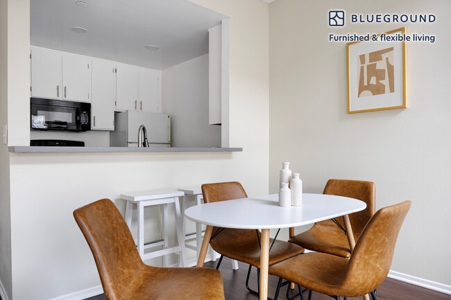 Photo - 747 Gayley Ave Unit FL4-ID1188