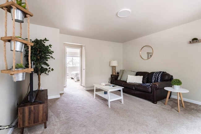 Building Photo - 18255 73rd Ave NE Unit ID1364260P