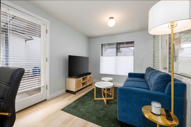 Building Photo - 722 Arbuckle Pl Unit ID1292583P