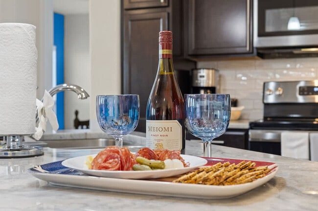 Photo - 1025 Monte Verde Dr Unit ID1324865P