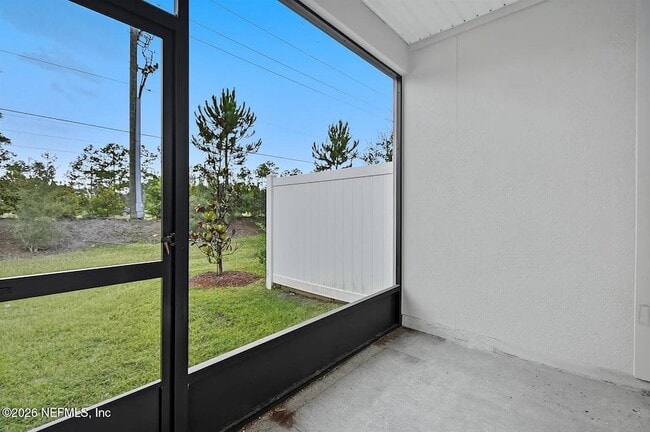 Photo - 141 Sage Br St